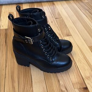 Women’s black boots